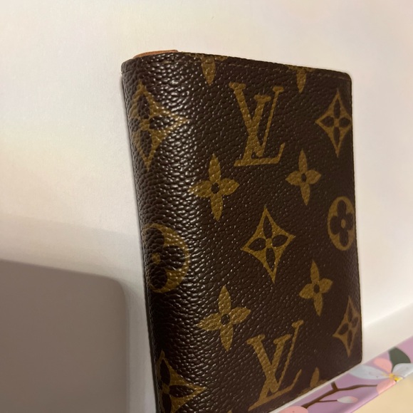 Vintage Louis Vuitton Monogram Wallet - Picture 3 of 11